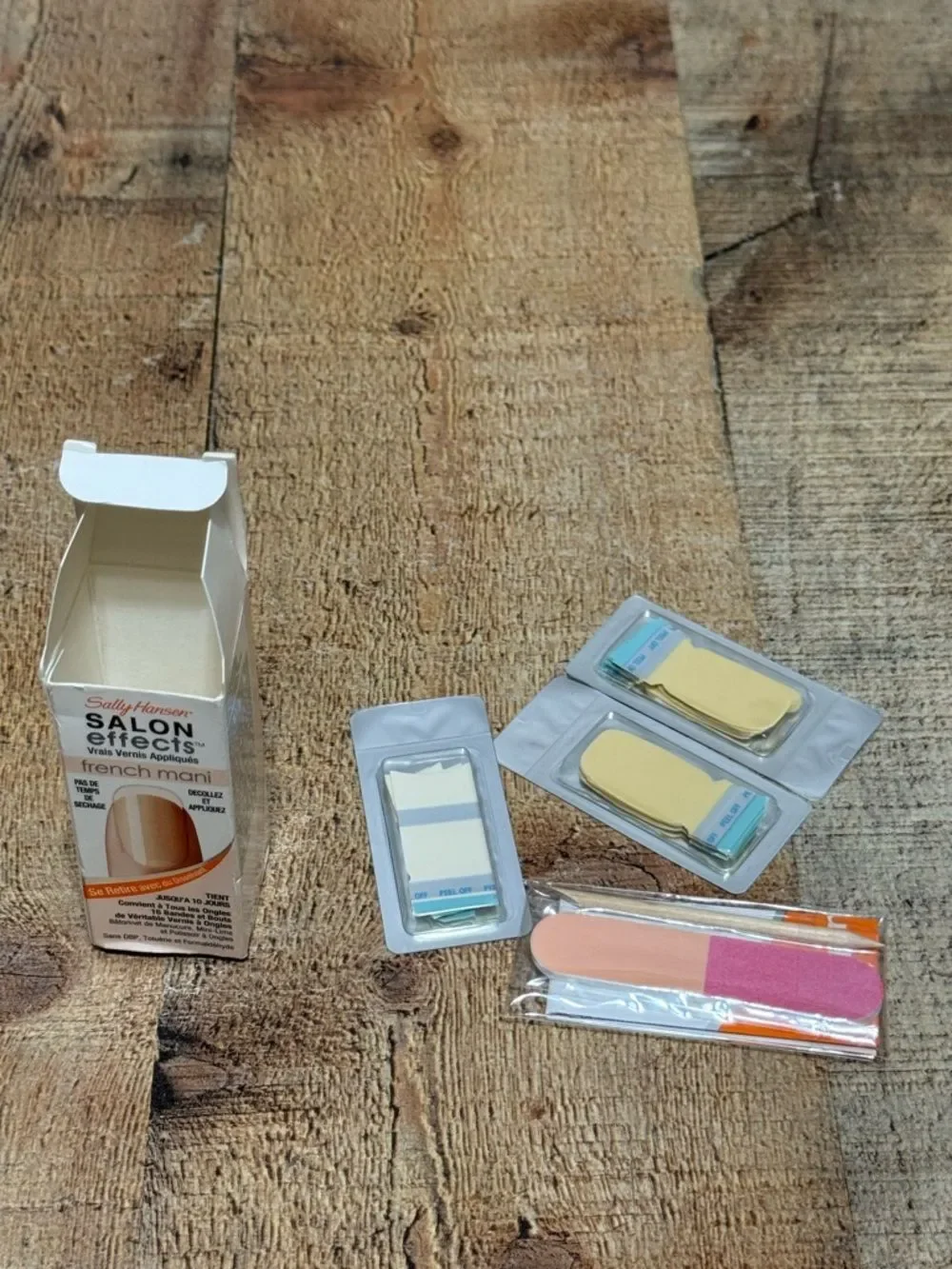 SALLY HANSEN Salon Effects French Mani 008 Excuses Moi! unsealed NIB.